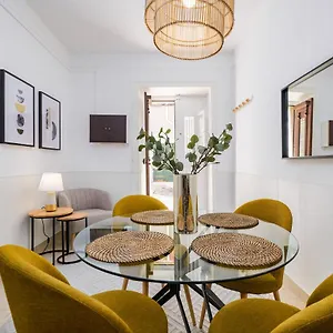Appartement New! Unique 1 Bedroom Apartment- Santa Catarina 42, Lisboa
